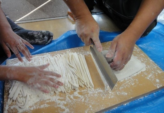 バザー出店　手打ちうどん